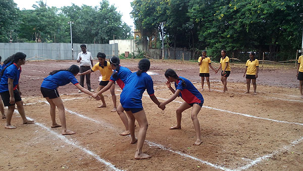 kabbadi-player-of-huzurpaga-jr-college