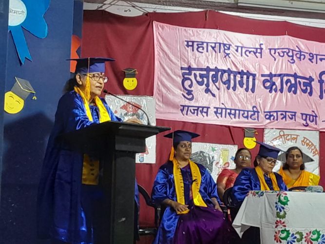 पदवीदान समारंभ graduation
