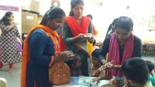 Shaikshanik sahitya pradarshan Shaikshanik sahitya pradarshan