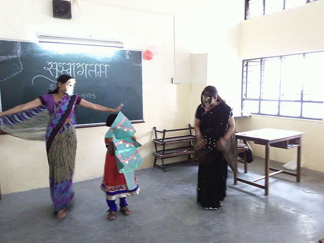 नवागतांचे स्वागत  (१५ जून २०१५ )