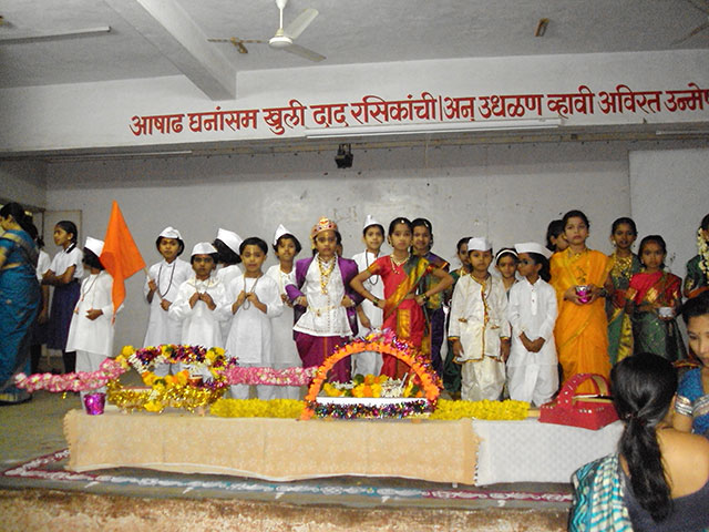 Palkhi Palkhi