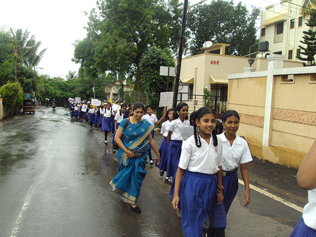 Palkhi Palkhi