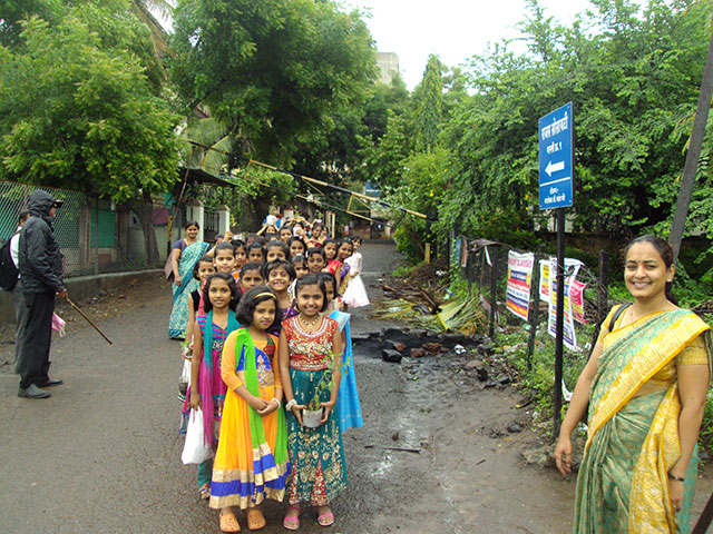 Palkhi Palkhi