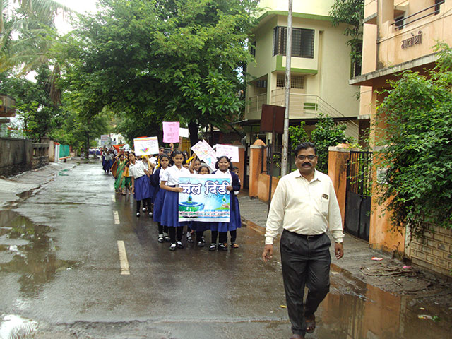 Palkhi Palkhi