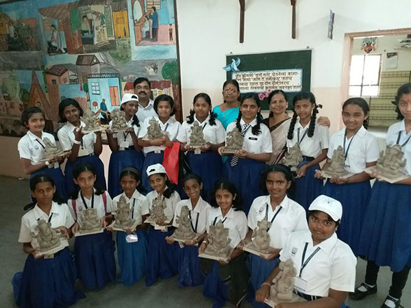 पुणे महानगरपालिका आयोजित गणपती बनवणे कार्यशाळा पुणे महानगरपालिका आयोजित गणपती बनवणे कार्यशाळा
