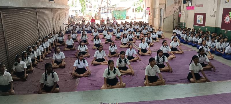 Yoga din Yoga din