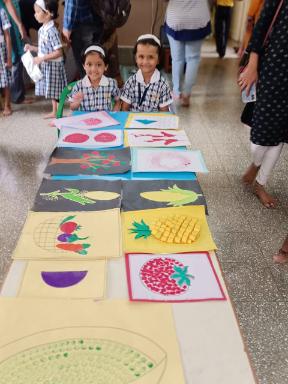 शैक्षणिक साहित्य प्रदर्शन शैक्षणिक साहित्य प्रदर्शन